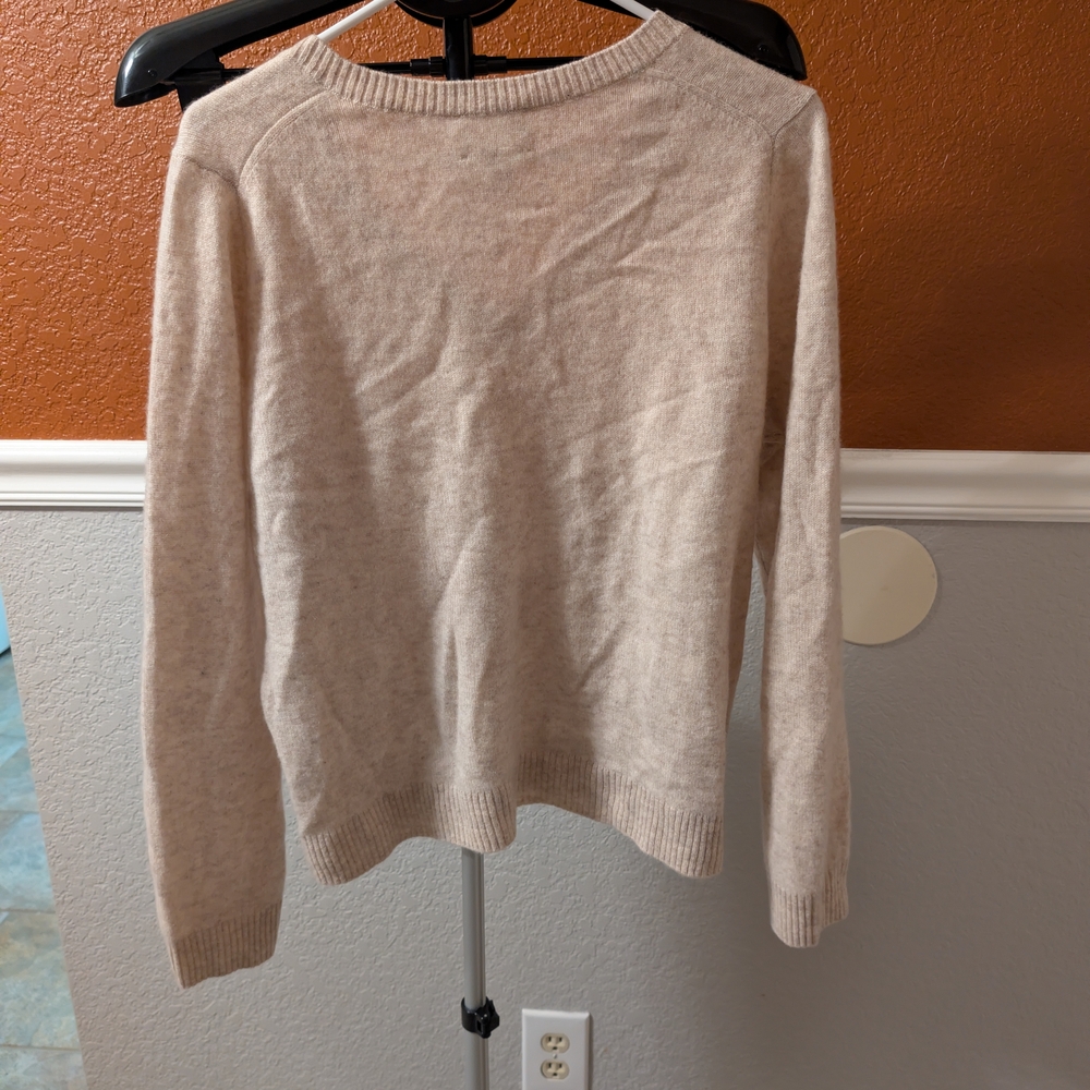 Caslon Soft Beige V-Neck Sweater - Picture 2 of 2